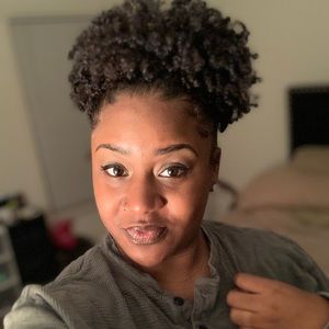 Meet your Posher, Garricka